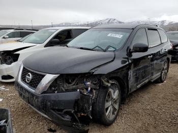  Salvage Nissan Pathfinder
