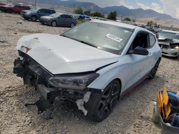  Salvage Hyundai VELOSTER