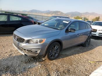  Salvage Volvo V60