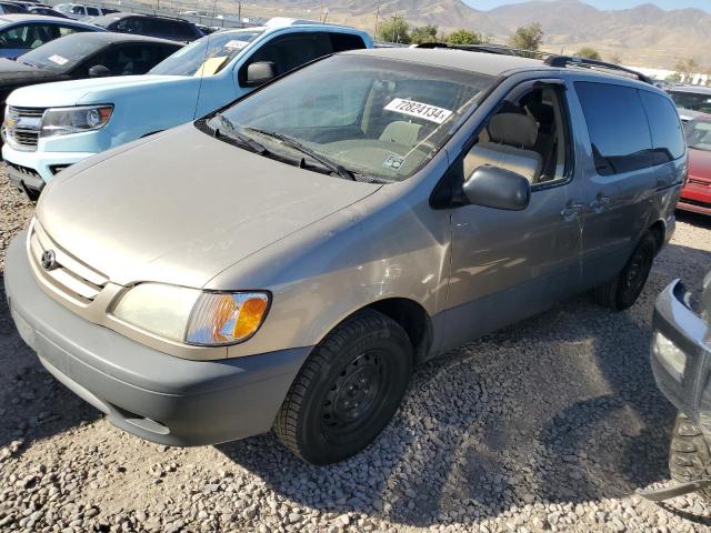  Salvage Toyota Sienna