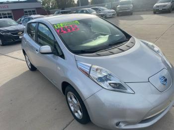  Salvage Nissan LEAF