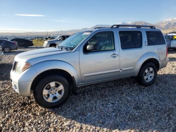  Salvage Nissan Pathfinder