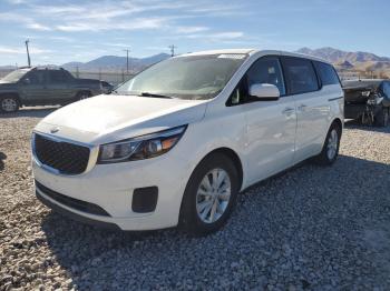  Salvage Kia Sedona