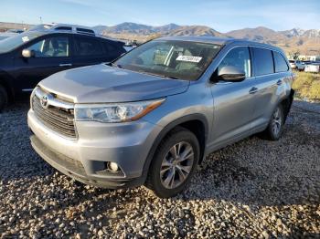  Salvage Toyota Highlander