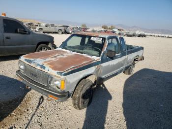  Salvage Chevrolet S-10