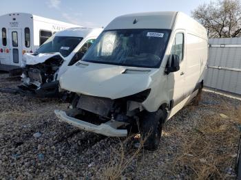  Salvage Mercedes-Benz Sprinter