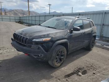  Salvage Jeep Cherokee