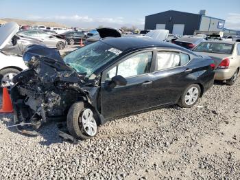  Salvage Nissan Versa