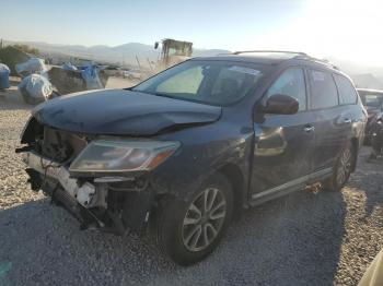  Salvage Nissan Pathfinder