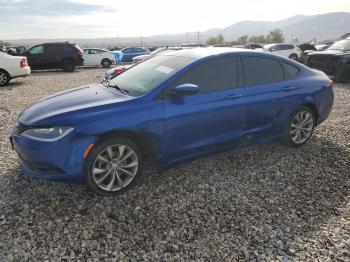  Salvage Chrysler 200