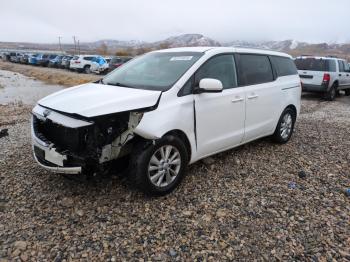  Salvage Kia Sedona