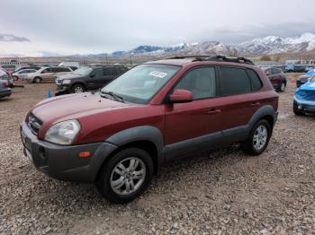  Salvage Hyundai TUCSON