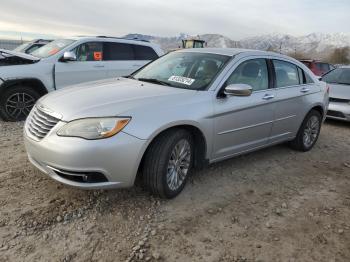  Salvage Chrysler 200