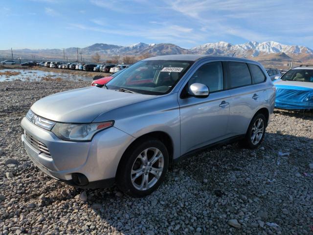  Salvage Mitsubishi Outlander