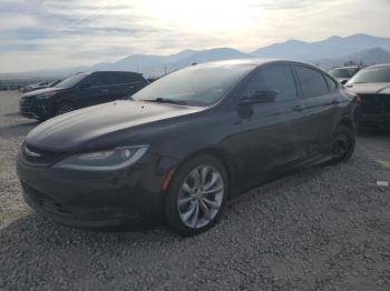  Salvage Chrysler 200