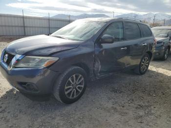  Salvage Nissan Pathfinder