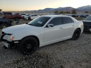  Salvage Chrysler 300