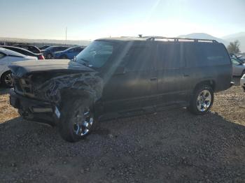  Salvage GMC Suburban