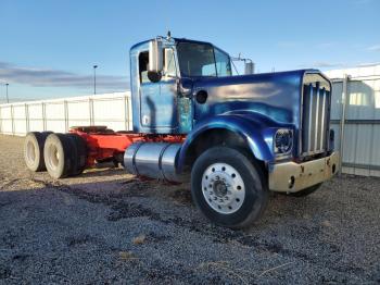  Salvage Kenworth W900a