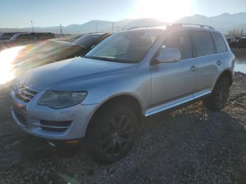  Salvage Volkswagen Touareg