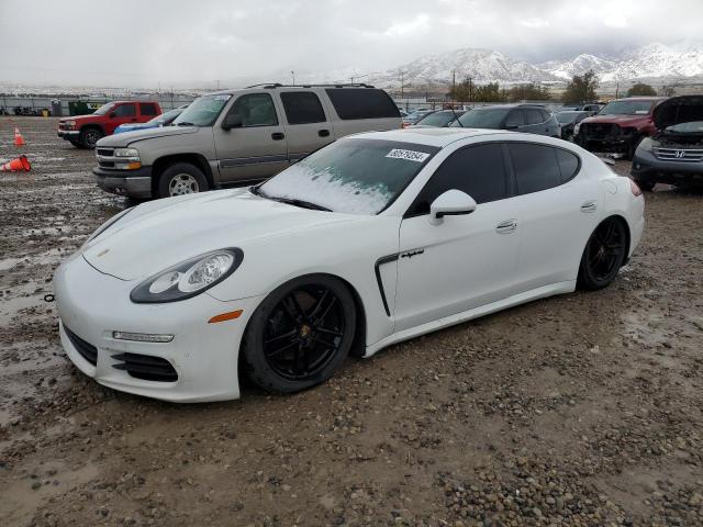  Salvage Porsche Panamera