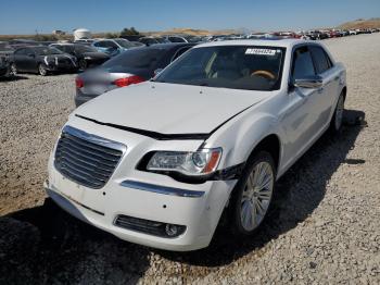  Salvage Chrysler 300