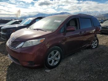  Salvage Toyota Sienna