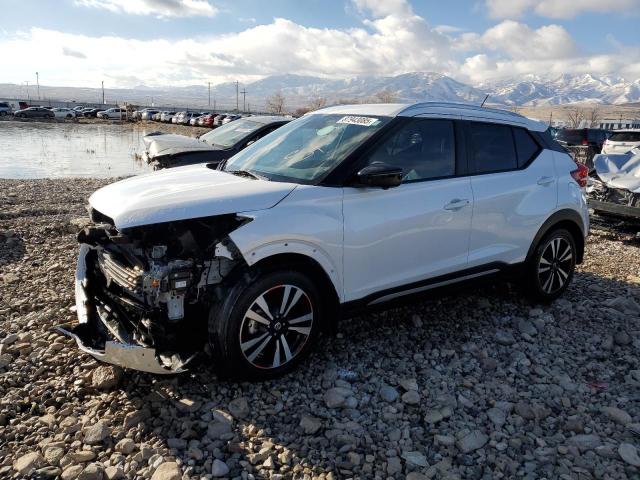  Salvage Nissan Kicks