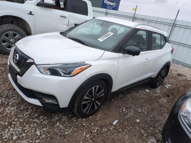  Salvage Nissan Kicks