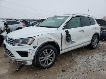  Salvage Volkswagen Touareg