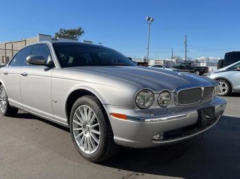  Salvage Jaguar Xj8