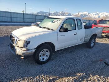  Salvage Toyota Tacoma