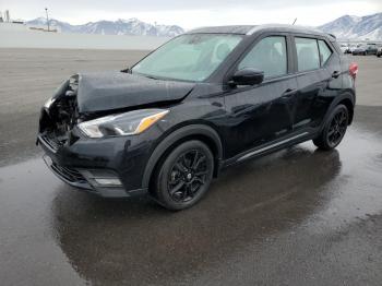  Salvage Nissan Kicks