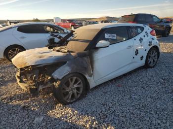  Salvage Hyundai VELOSTER