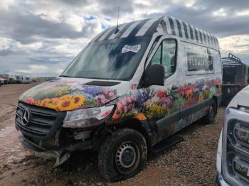  Salvage Mercedes-Benz Sprinter