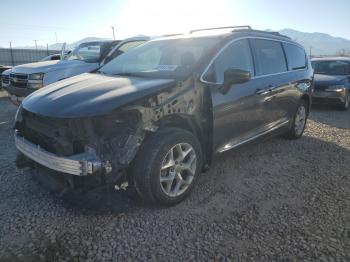  Salvage Chrysler Pacifica