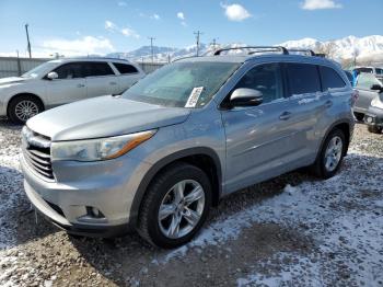  Salvage Toyota Highlander