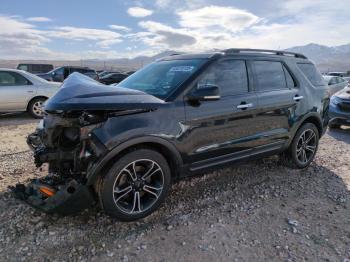  Salvage Ford Explorer