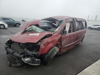  Salvage Chrysler Minivan