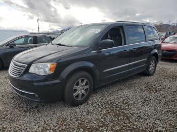  Salvage Chrysler Minivan