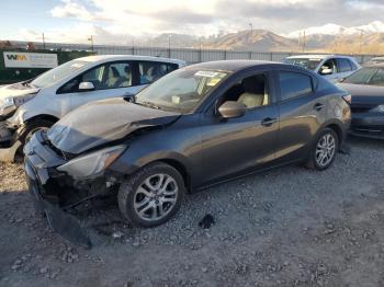  Salvage Toyota Yaris