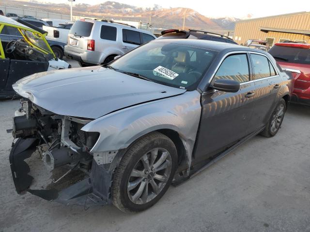  Salvage Chrysler 300