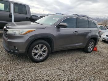  Salvage Toyota Highlander