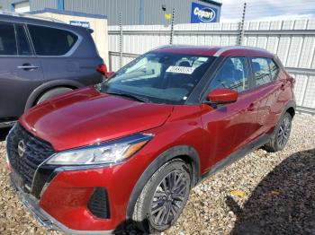  Salvage Nissan Kicks