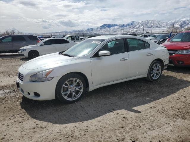  Salvage Nissan Maxima