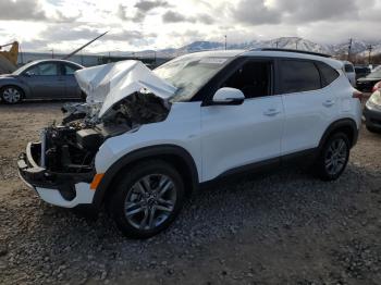  Salvage Kia Seltos