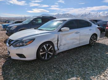  Salvage Nissan Altima