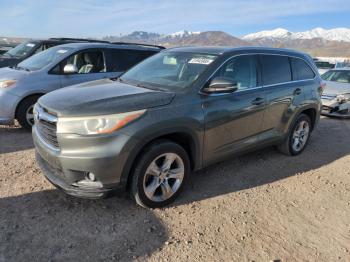  Salvage Toyota Highlander