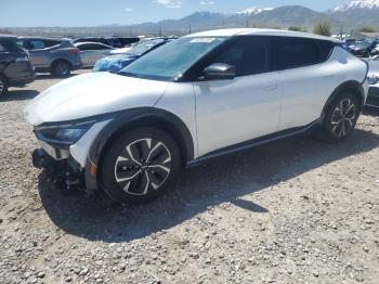  Salvage Kia EV6