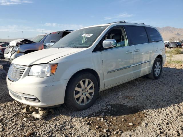  Salvage Chrysler Town & Country